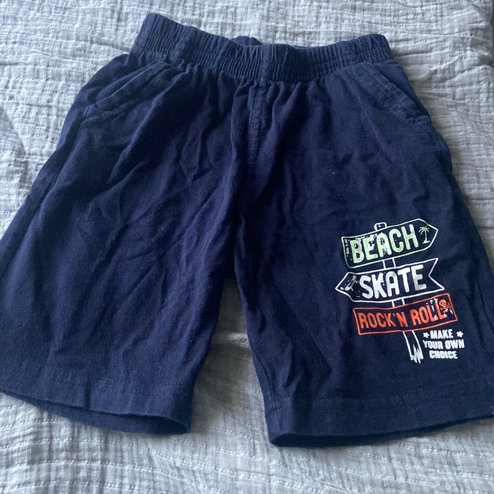 🟢10x$20 Boys shorts